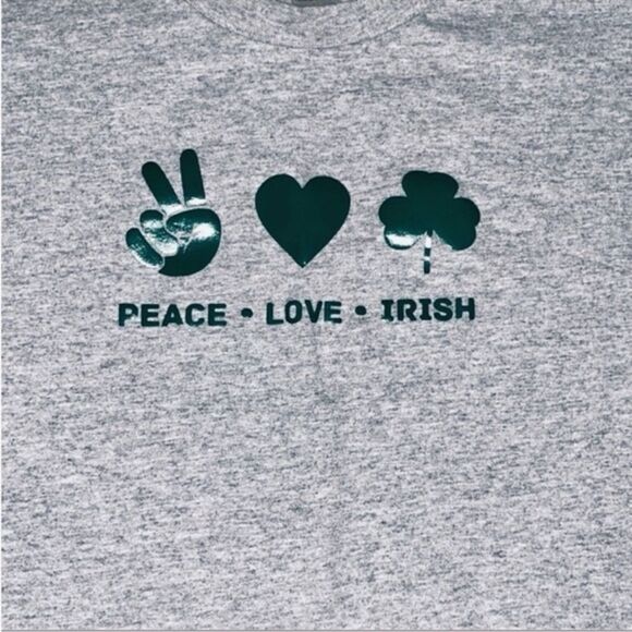 Shirt ST Patrick’s Day Graphic Peace Love Irish T-Shirt Tee Short Sleeve Size XL - Picture 13 of 16